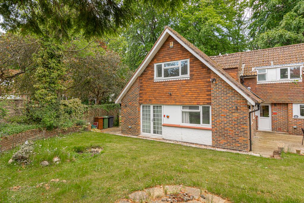 5 bedroom detached house for sale 0