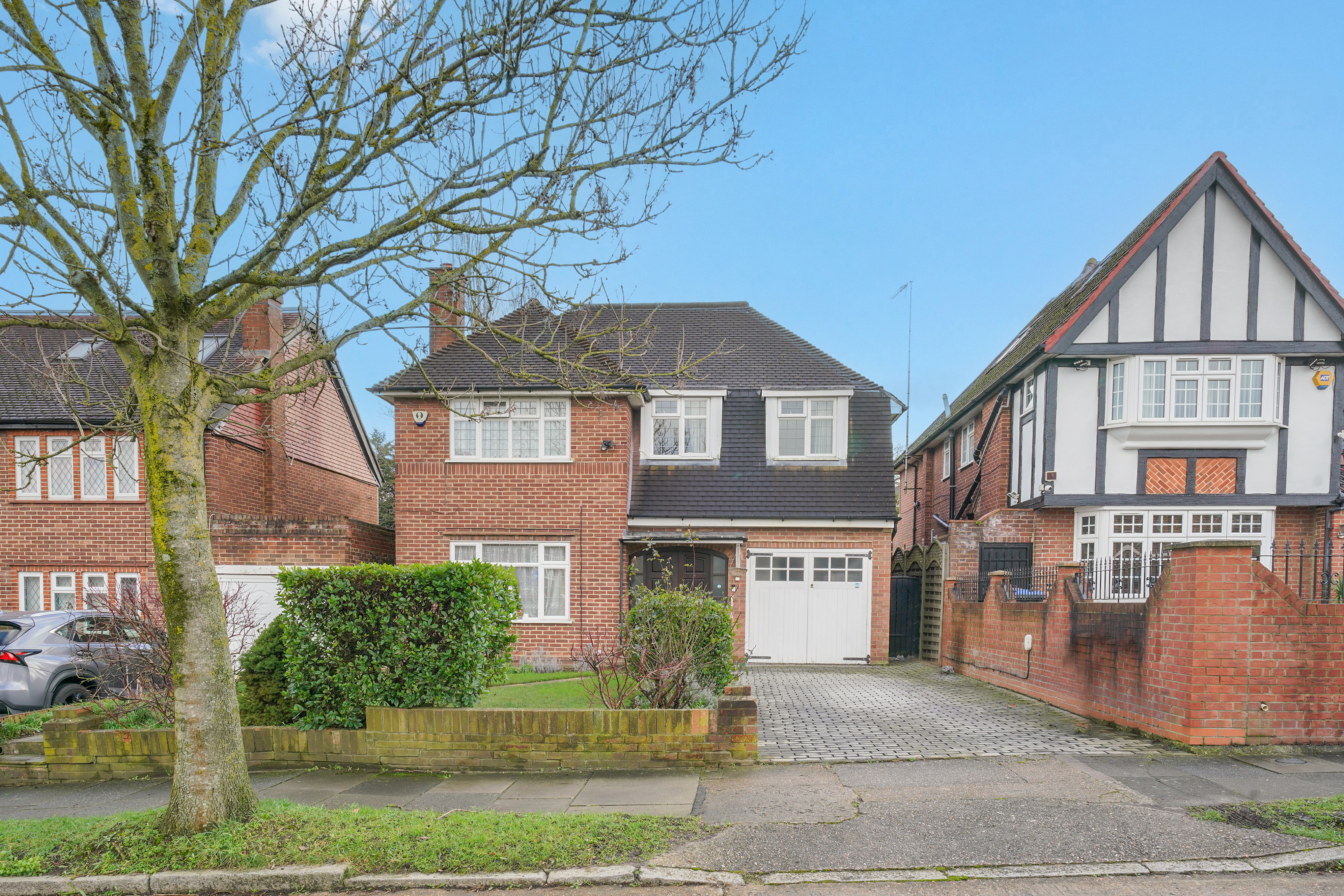 4 bedroom detached house for sale 0