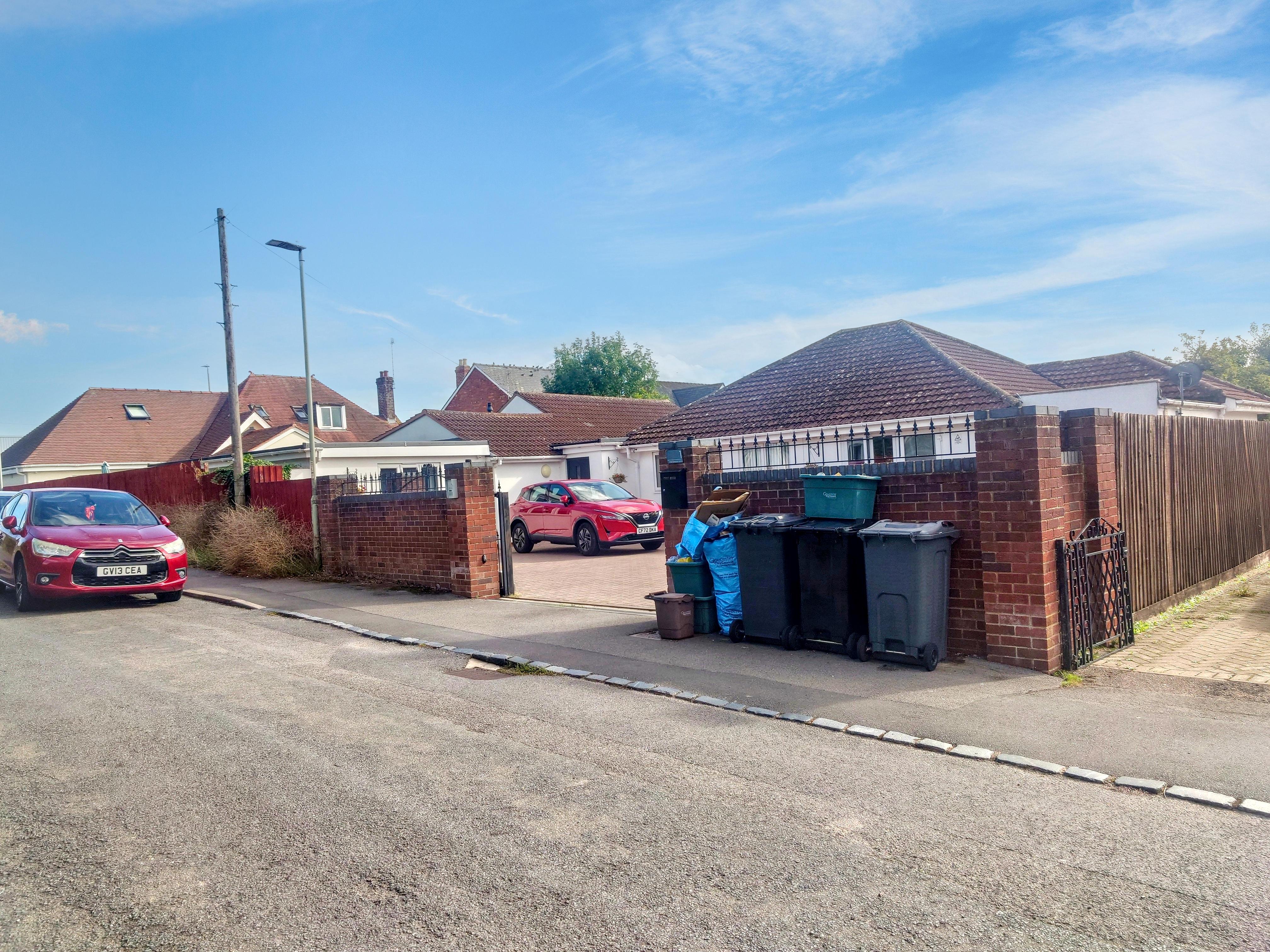 1, Old Elmore Lane, Gloucester photo 4