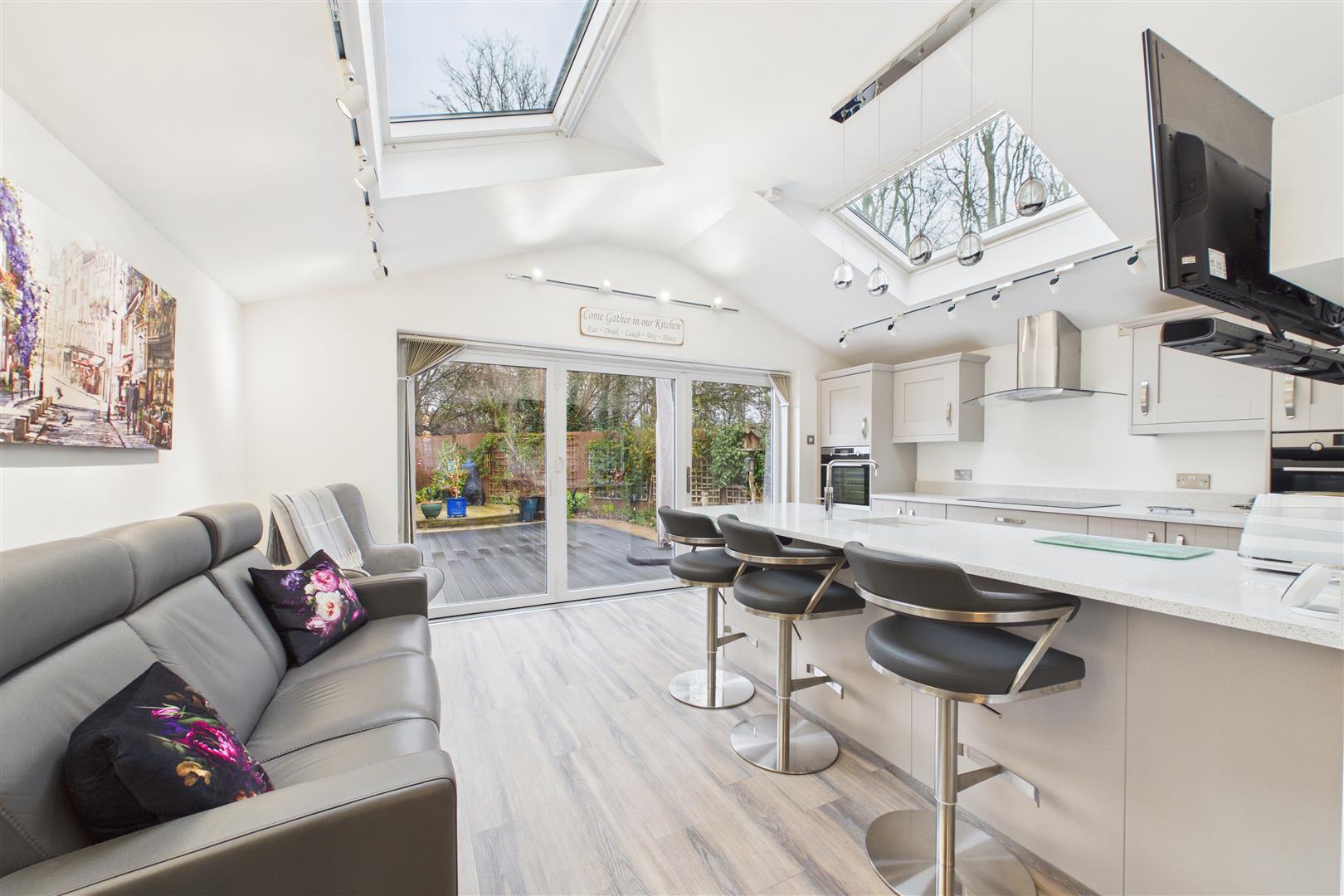 2, Robert Dukeson Avenue, Newark photo 3