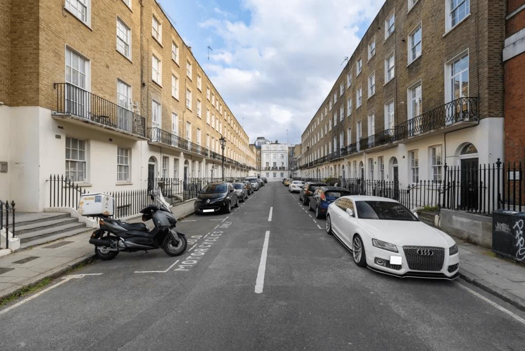 Flat 1, 32 Burton Street, London photo 2