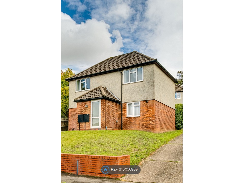 A Rookwood Avenue, Wallington photo 2