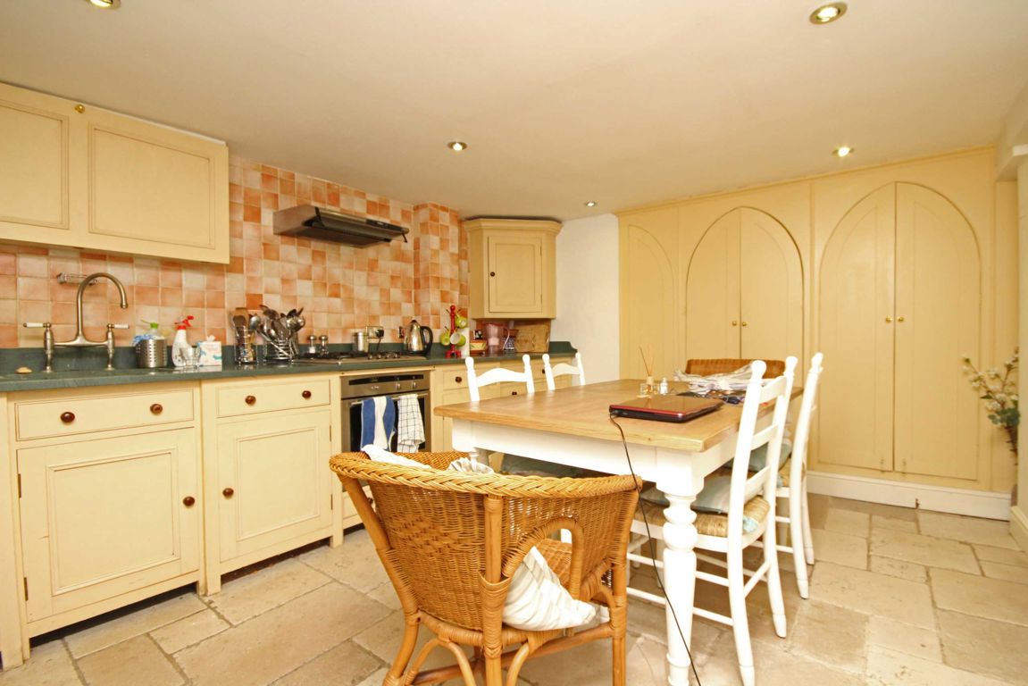 65, Sheen Road, Richmond photo 5