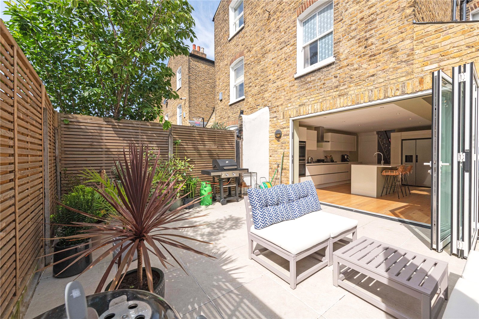 5 bedroom terraced house for sale 0