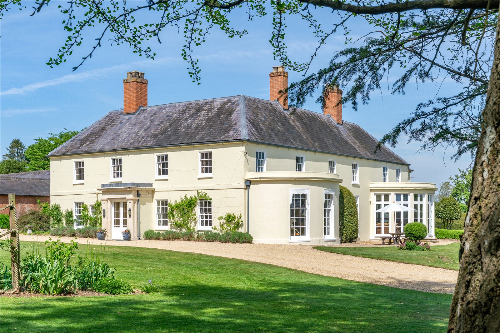 7 bedroom detached house for sale 0