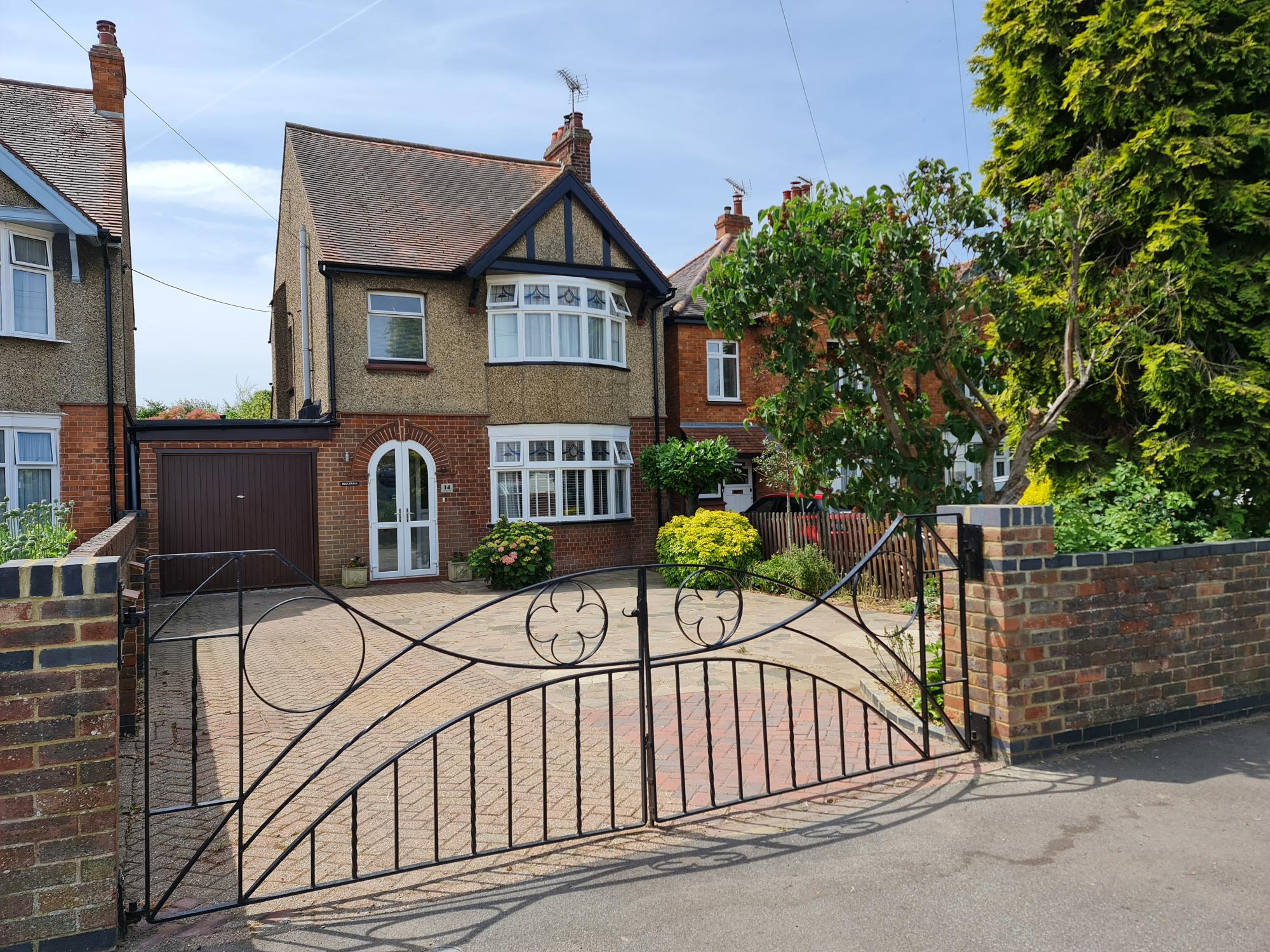 3-bed house on 14, Vicarage Road, Milton Keynes, £525,000