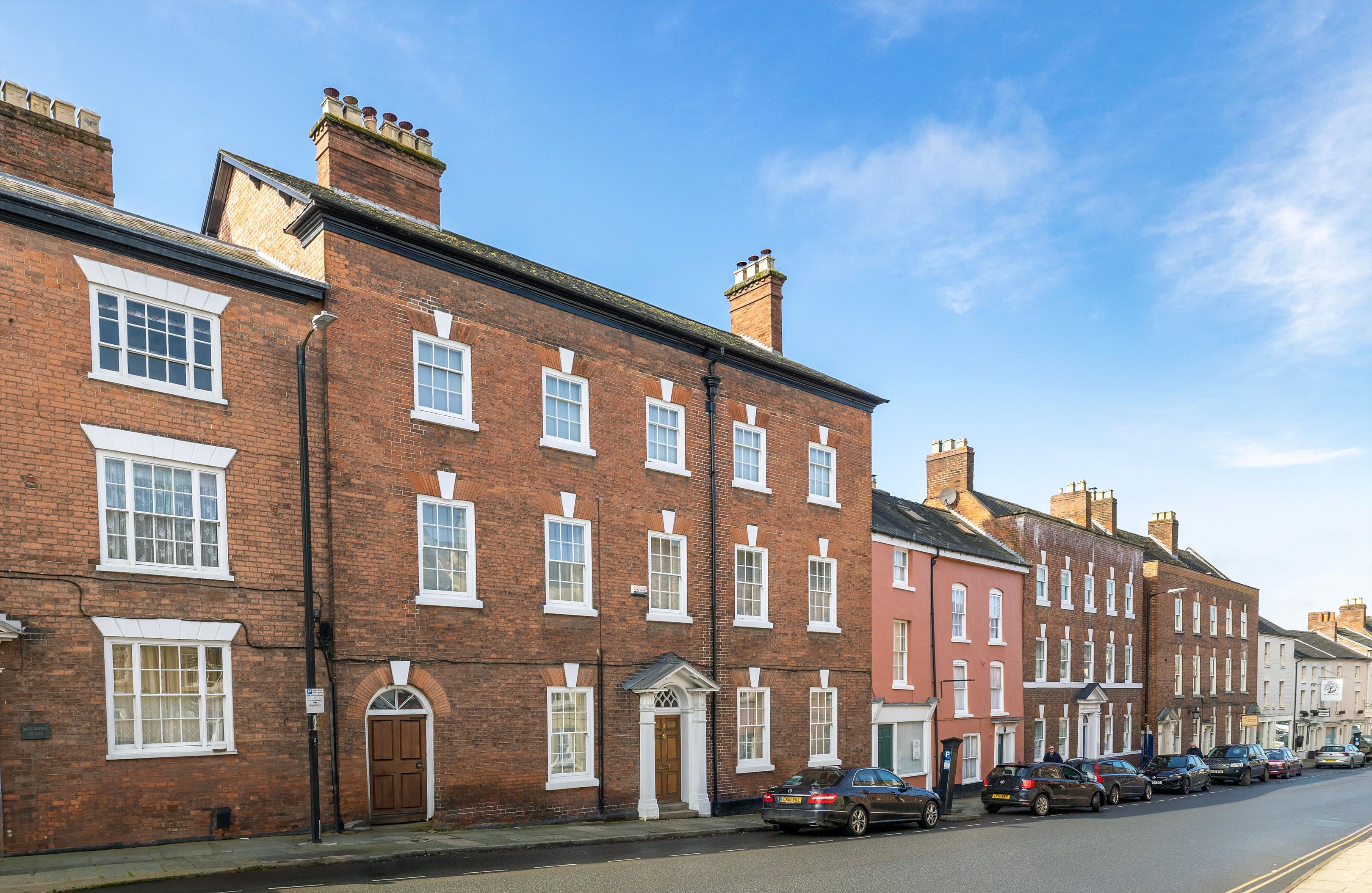 5 bedroom town house for sale 0
