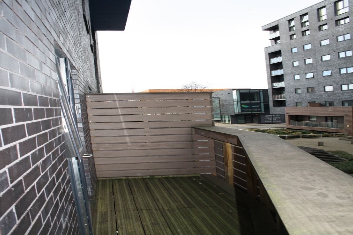2 Bedrooms Flat for sale in Whitworth, 39 Potato Wharf, Manchester M3