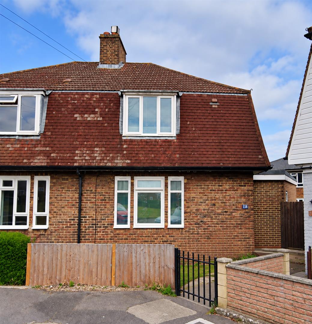 118, Playgreen Way, London photo 2