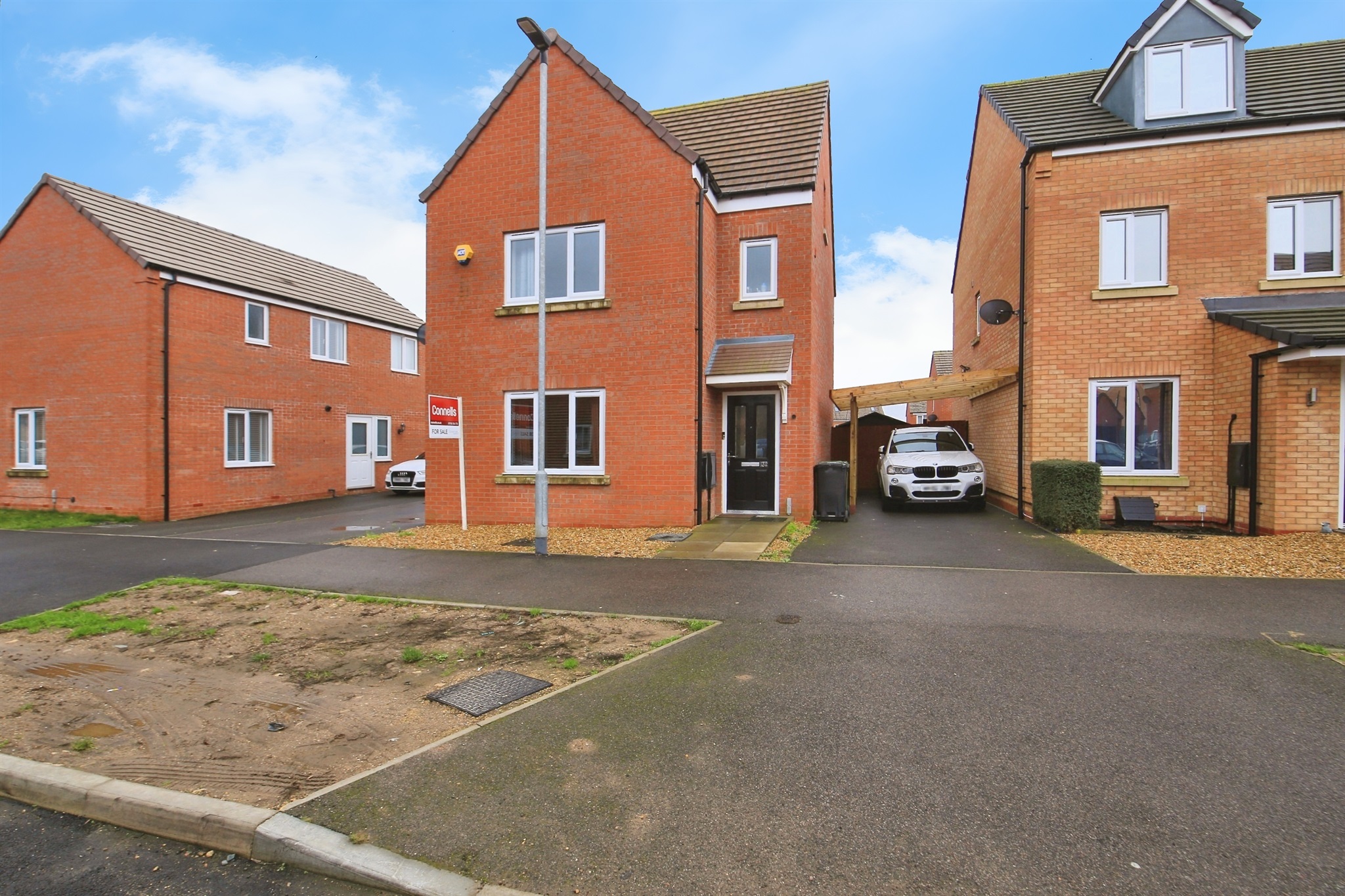 4-bed house on 132, Constantine Drive, Peterborough, £350,000