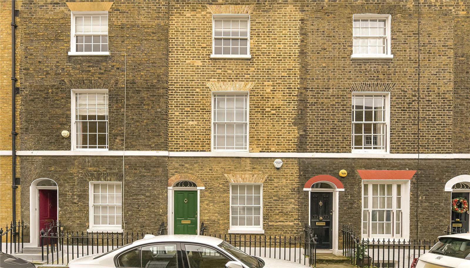 3 bedroom terraced house for sale 0