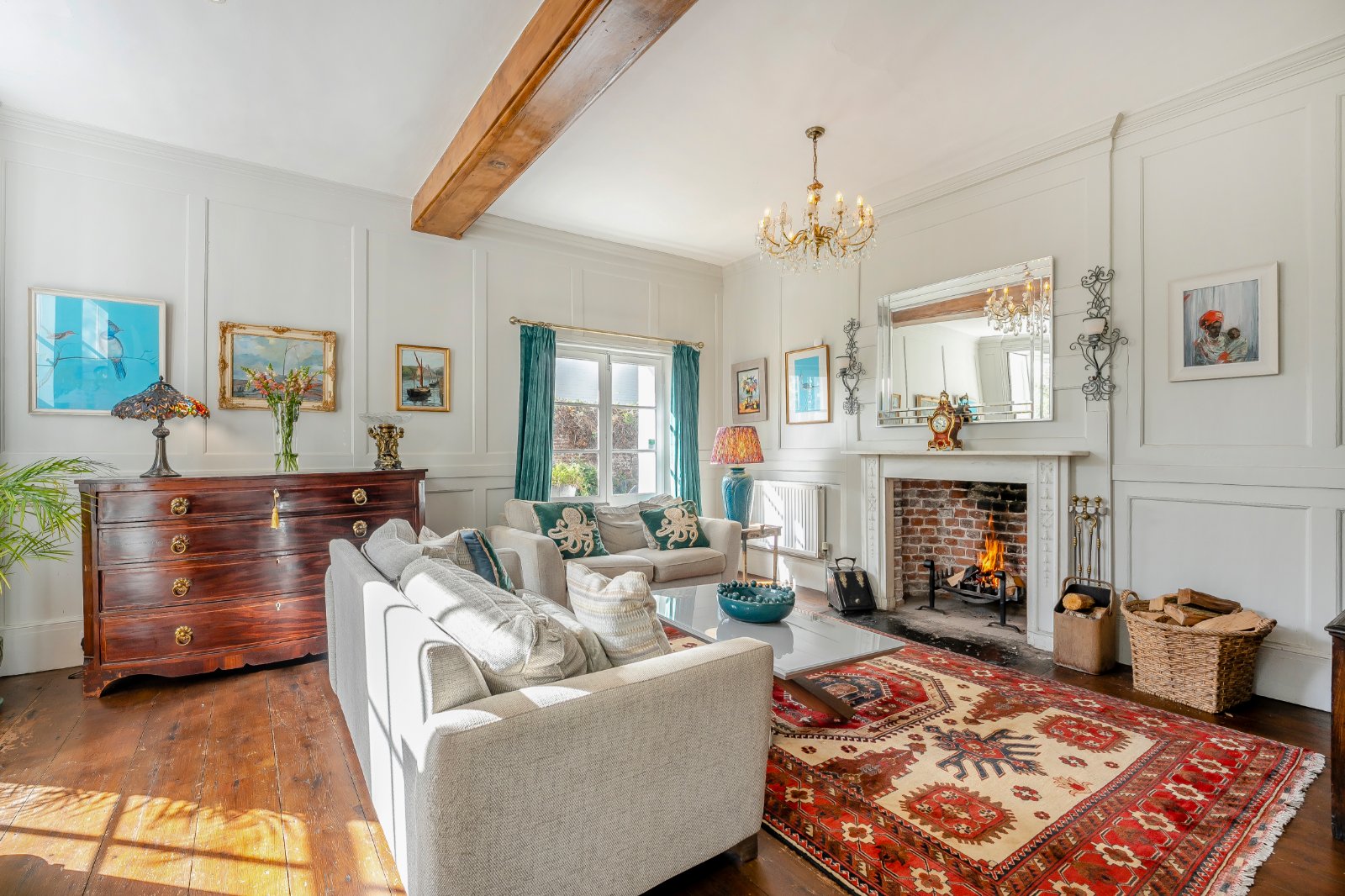 6 bedroom detached house for sale 0