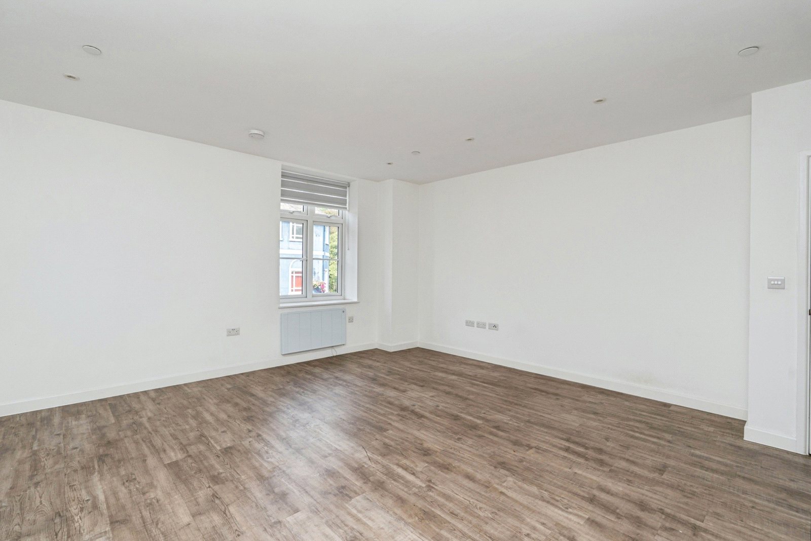 Apartment 6, Cambridge Court, Camberley photo 4
