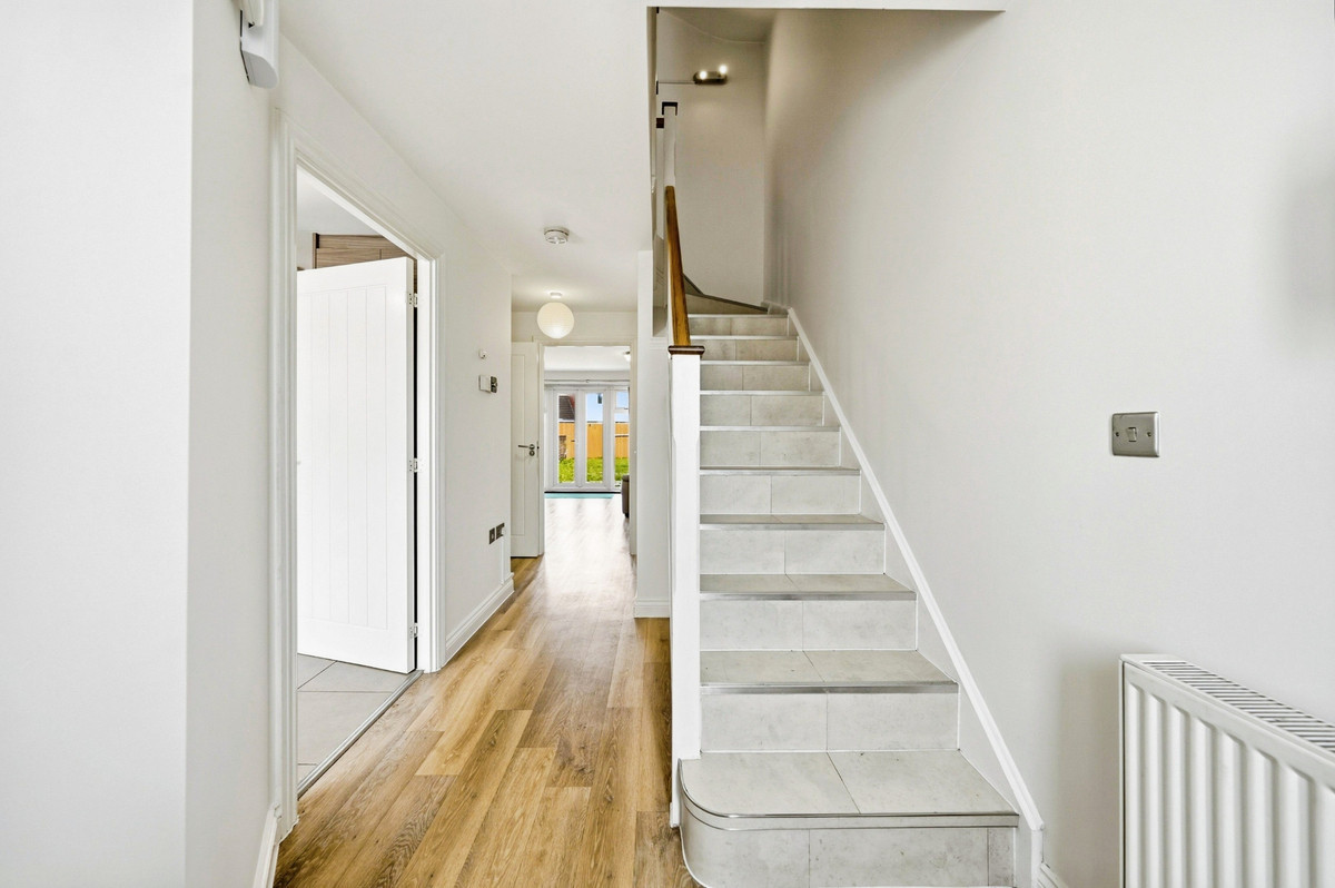 17, Tyndal Way, Dartford photo 4