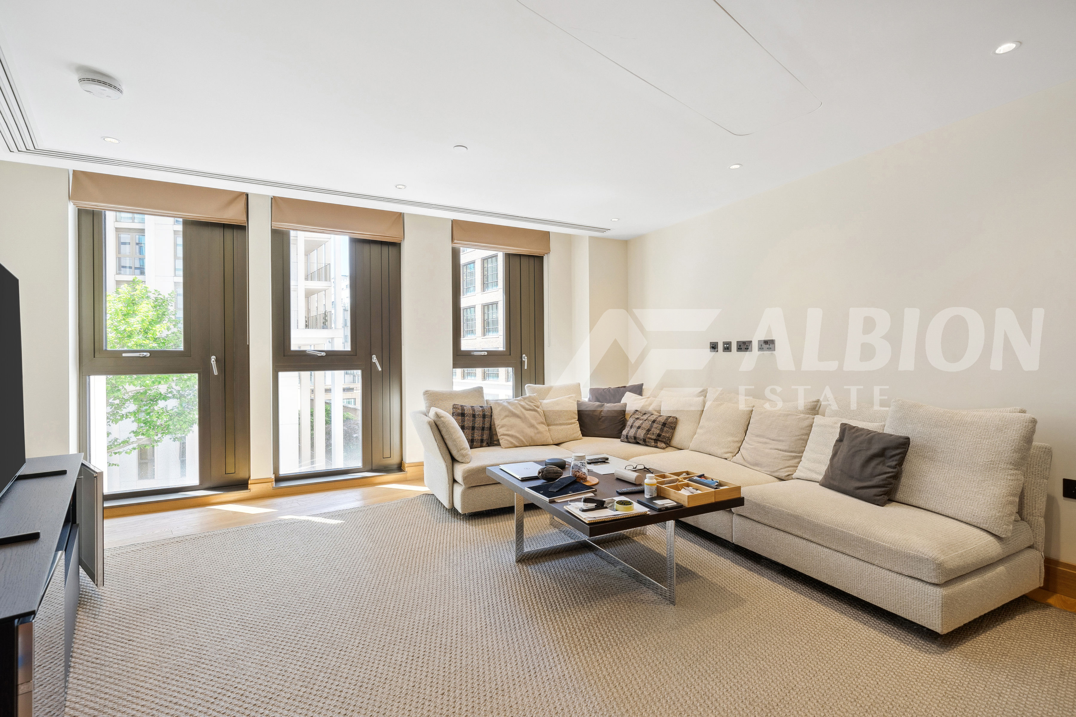 2 bedroom flat for sale 0