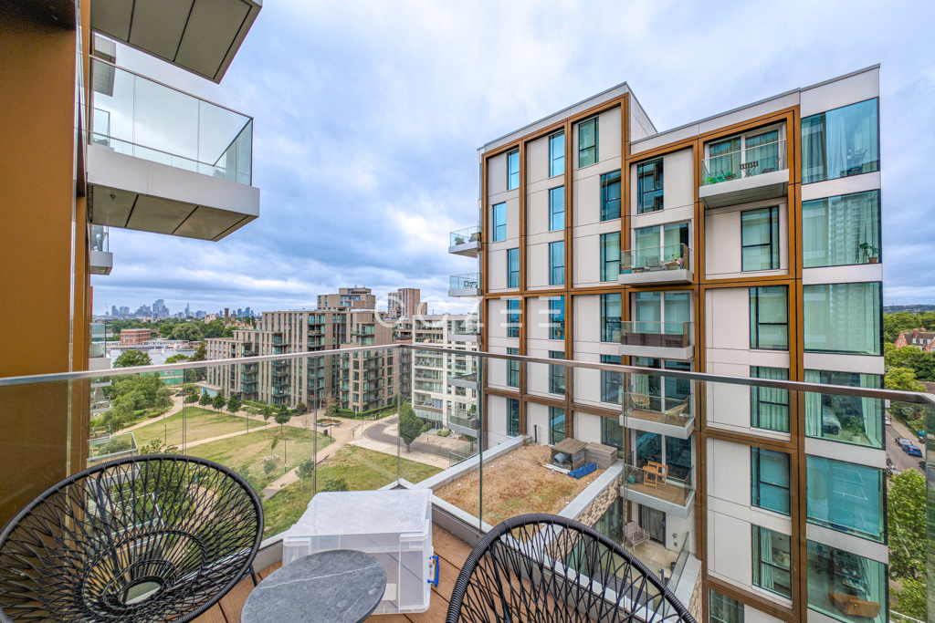 3 bedroom flat for sale 0