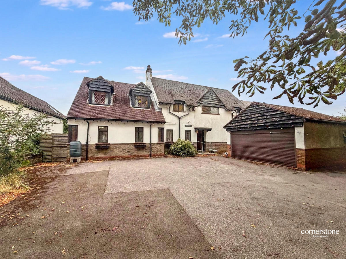 24 Searchwood Road, Warlingham, CR6 9BA - listing photo