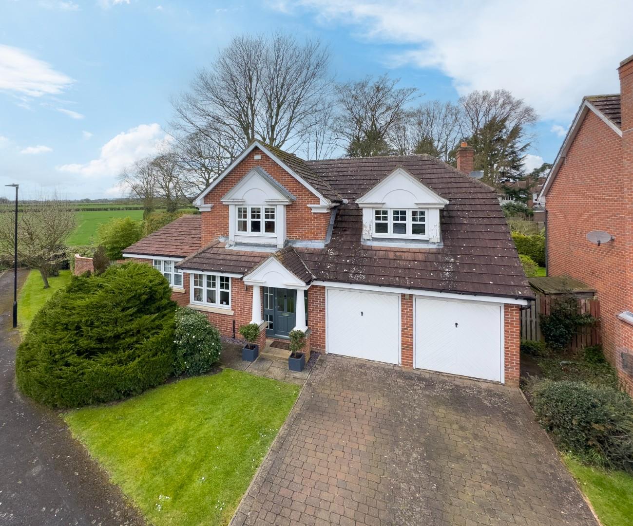 Photos of Manor Farm Close, Copmanthorpe, York YO23 67093525