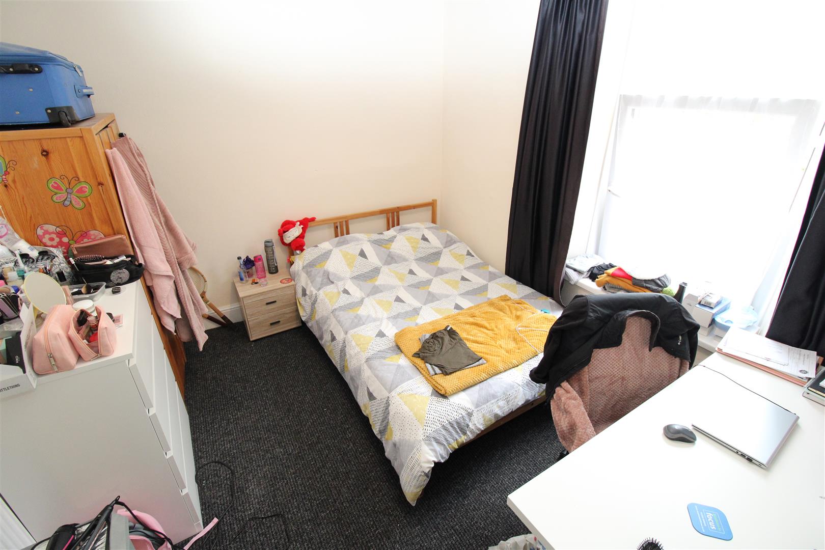 Room 4, 123, Wood Road, Pontypridd photo 5