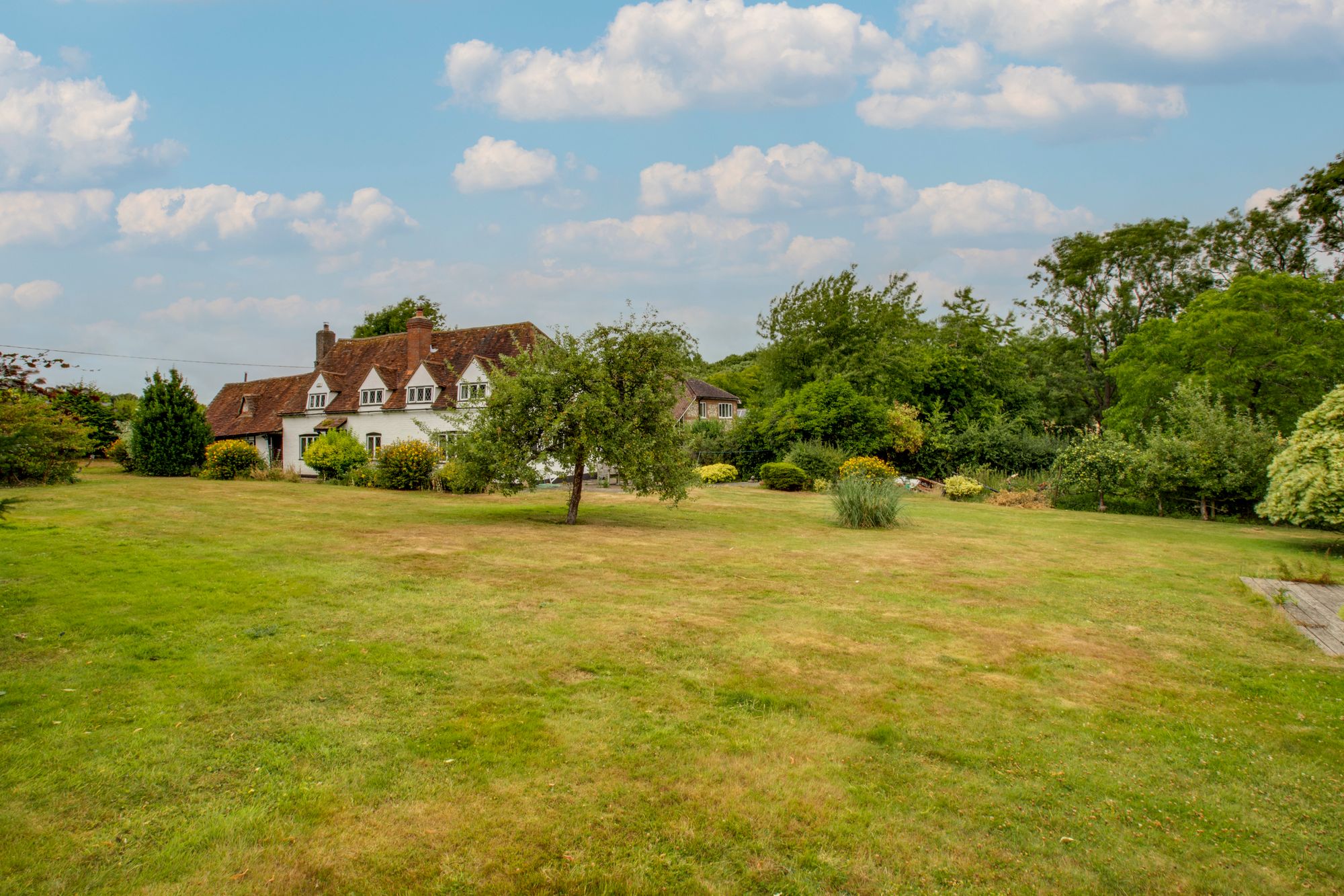 3 bedroom flat for sale