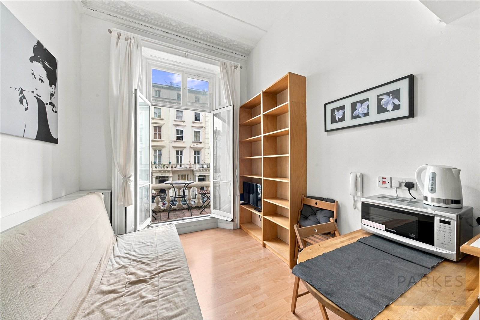 Flat 5, 124, Belgrave Road, London photo 2