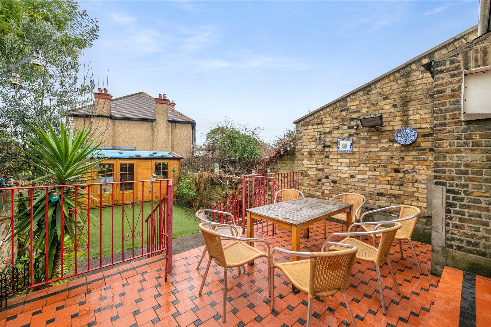 5 bedroom property for sale 0