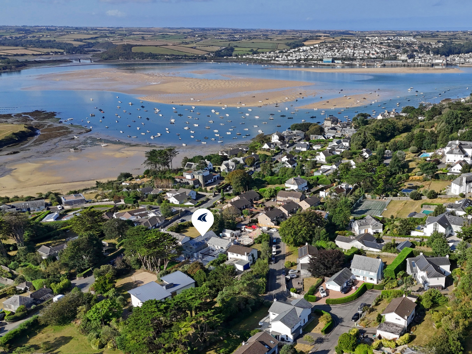 4 bedroom detached house for sale 0