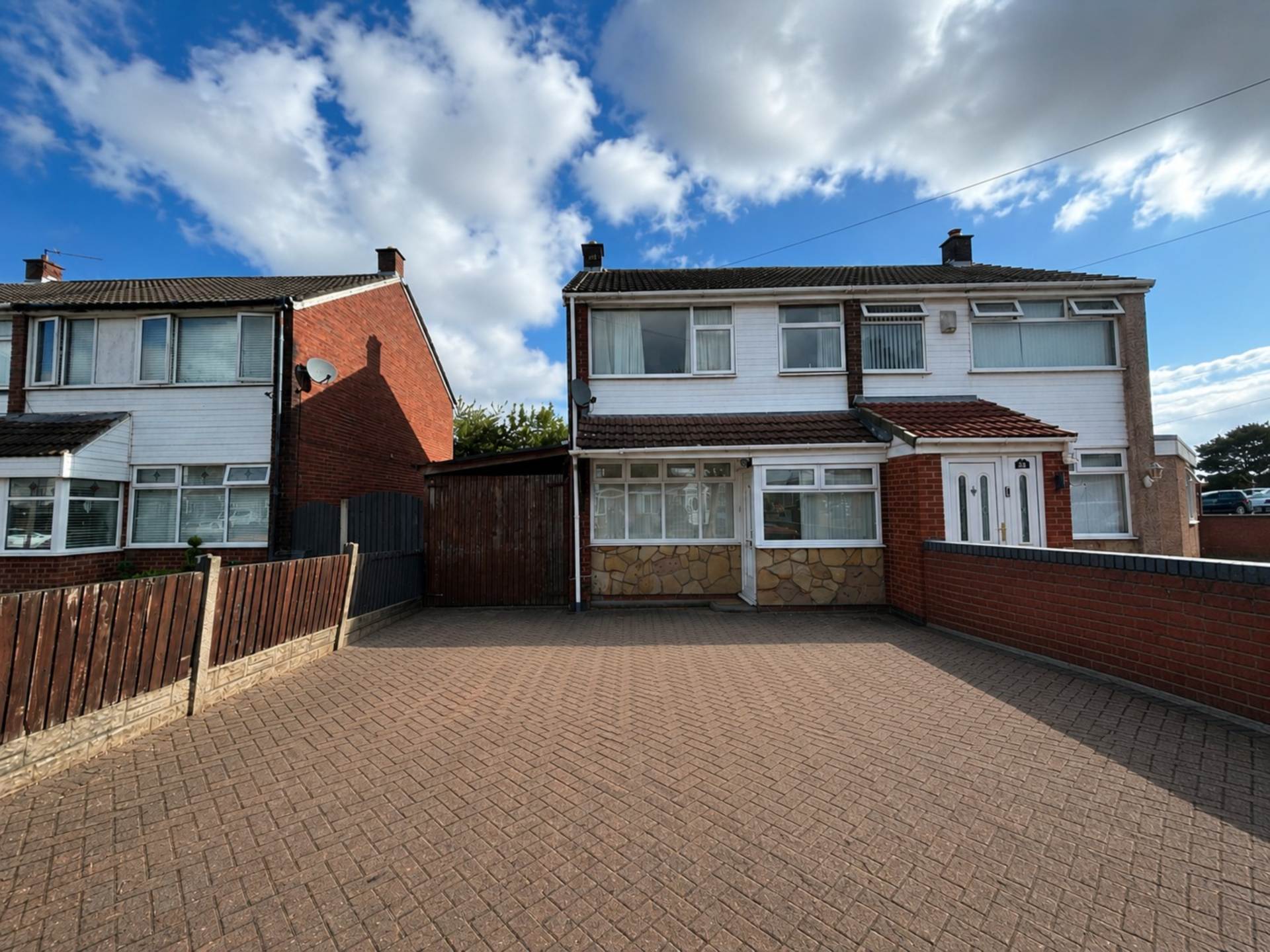 30, Mount Crescent, Liverpool photo 2