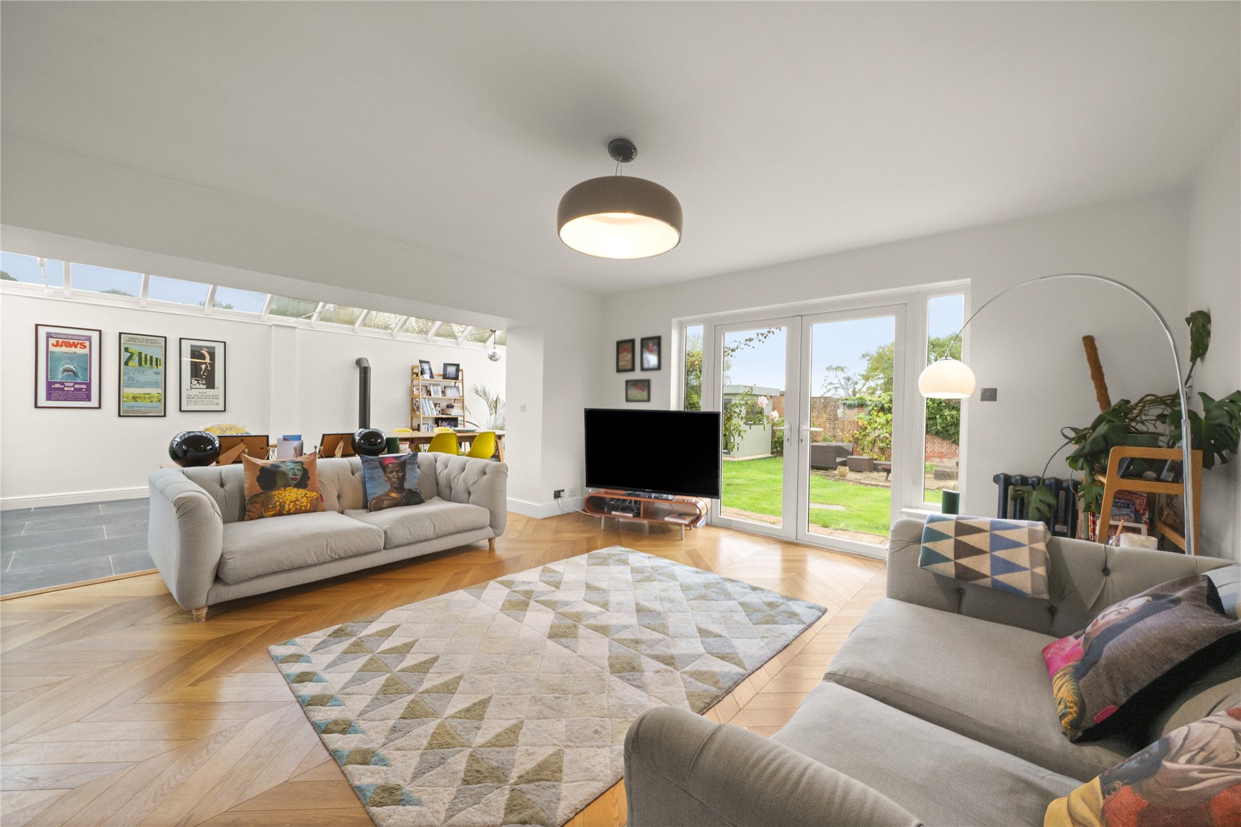 4 bedroom semi-detached house for sale 0