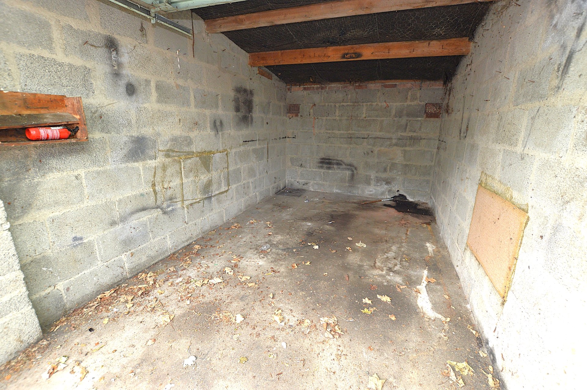 Garage 14,, Drake Gardens, Devon photo 4