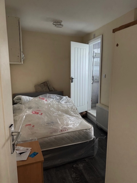 114, Beaconsfield Road, Southall photo 5