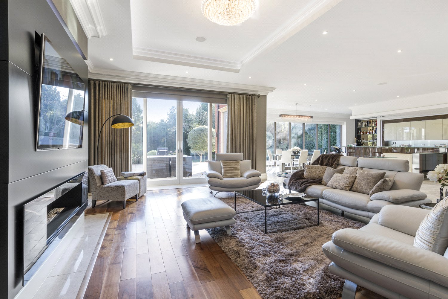 4 bedroom detached house for sale 0