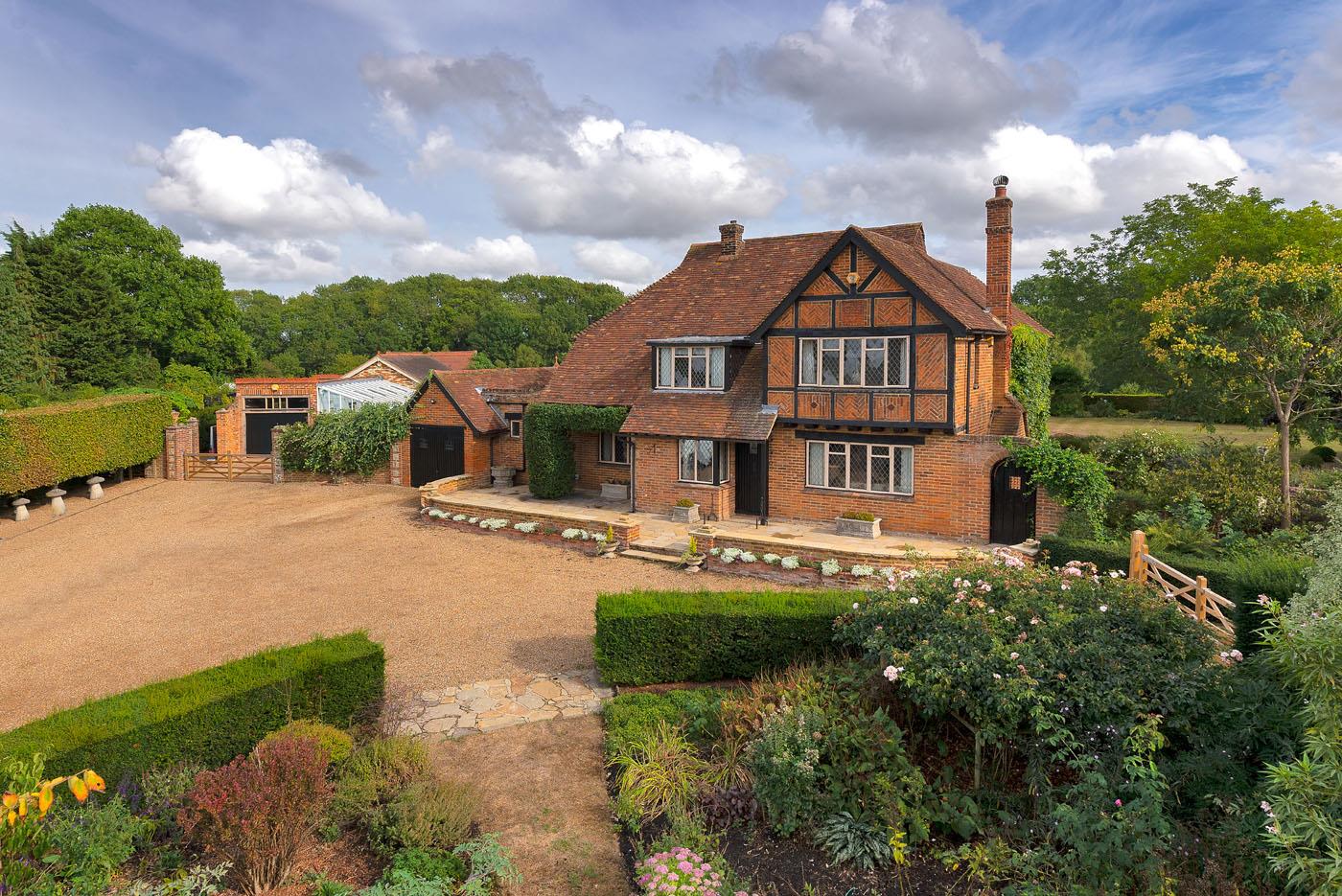 4 bedroom detached house for sale in Chippenham The