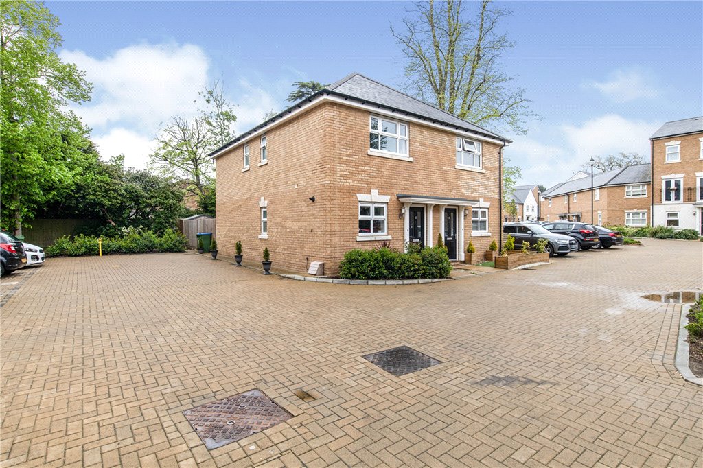 Free property report 35 Timms Close, Horsham, RH12 4TN Chimnie
