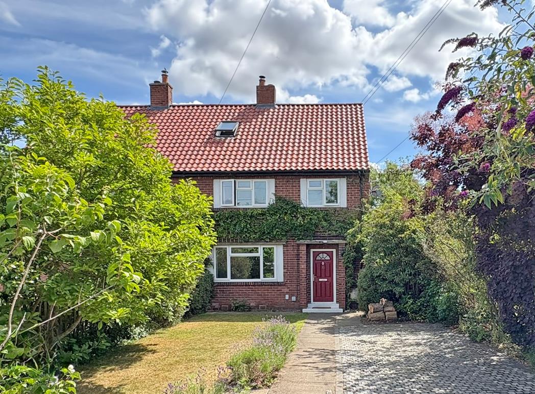 4-bed house on 23, Ralph Garth, York, £325,000