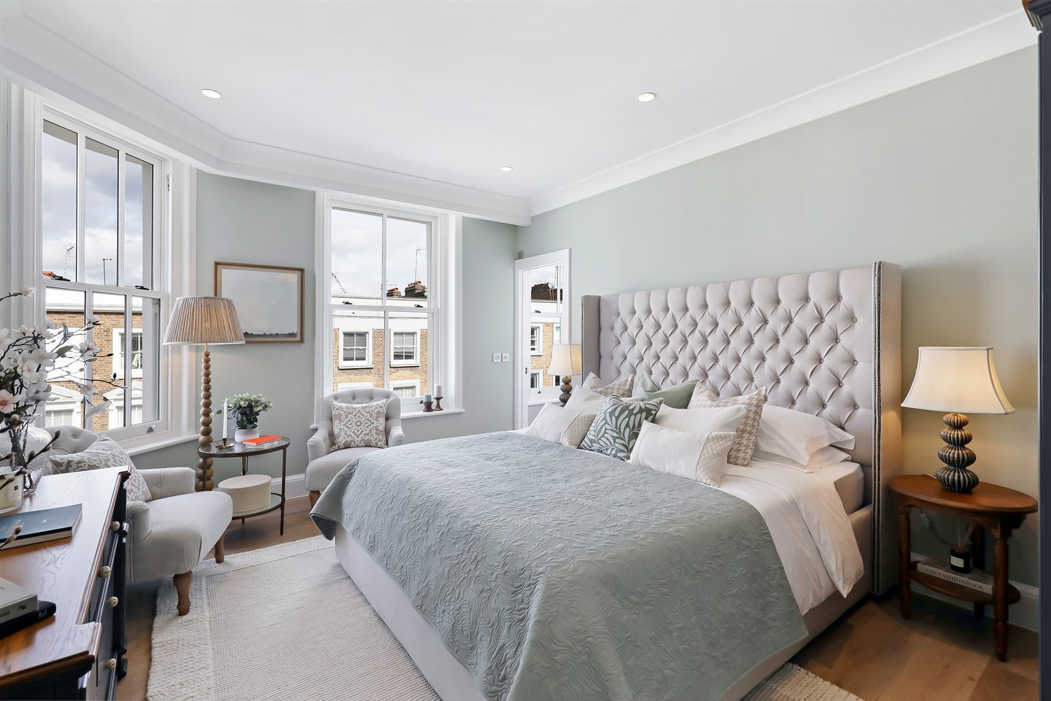 3 bedroom maisonette for sale 0