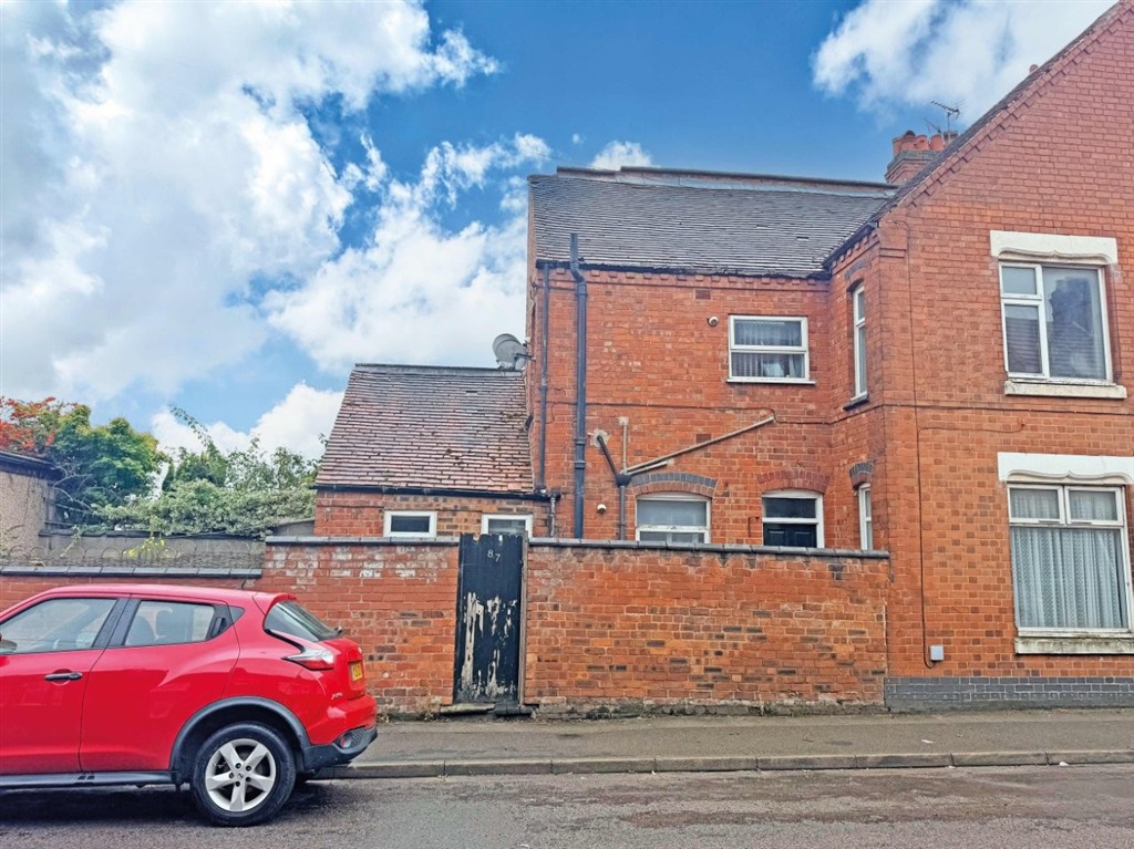 87a, Aston Road, NUNEATON photo 2