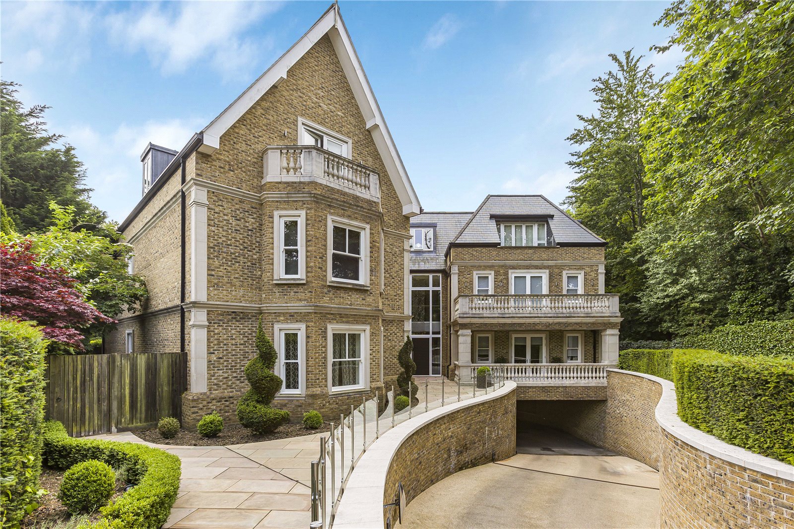 3-bed flat on 1 Residence Lodge, 106, Camlet Way, Hadley Wood, £2,000,000