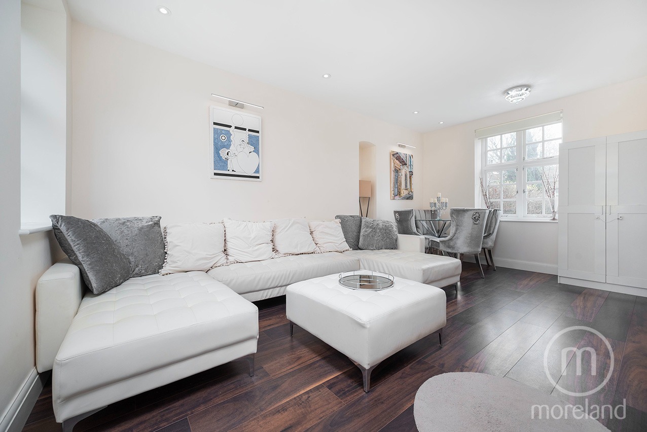 4 bedroom cottage for sale 0