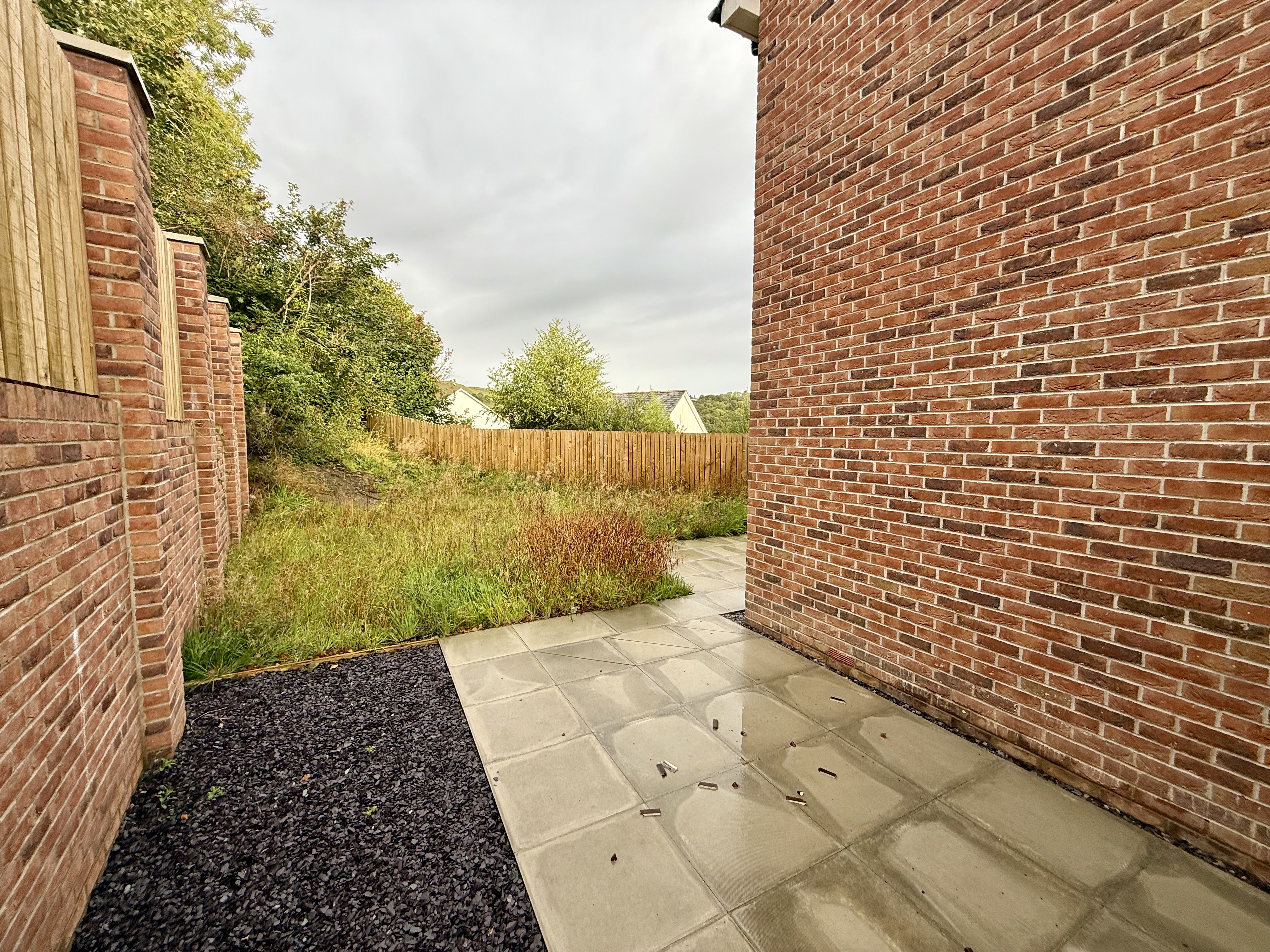 27, Dol Y Meillion, Llanilar photo 4
