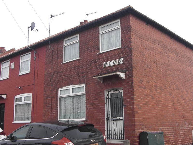 23, Hall Place, Leeds photo 2