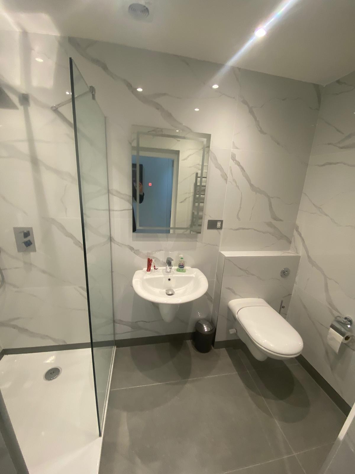 Room 1, Flat 6, 121, Gloucester Place, London photo 5