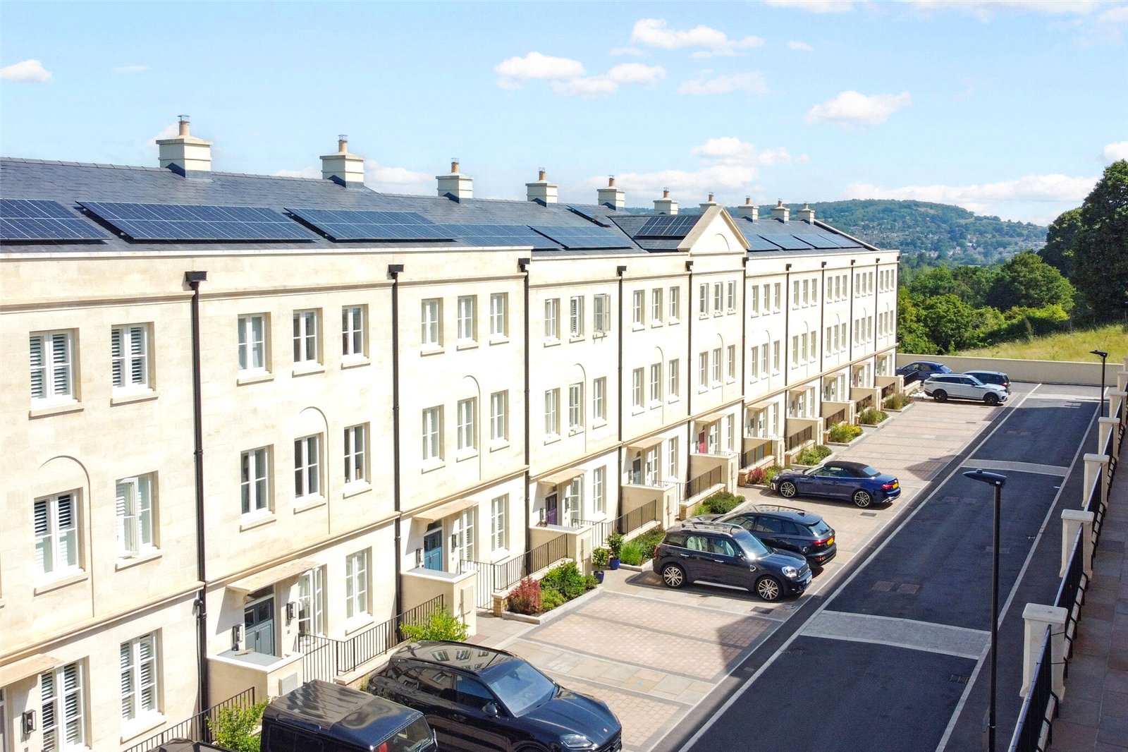 6 bedroom detached house for sale