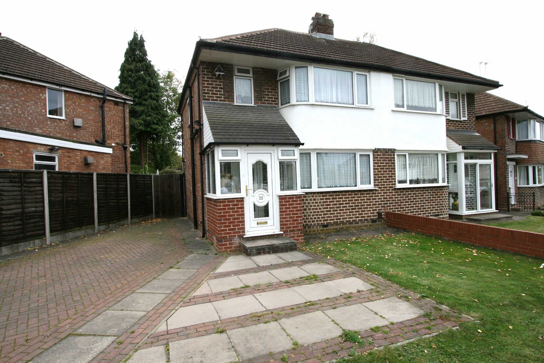 Free property report 33 Cherry Tree Avenue, Walsall, WS5 4JN Chimnie