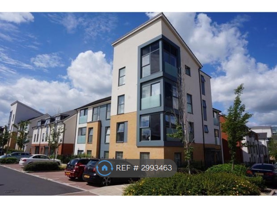 Flat, Midgham Way, Reading photo 4