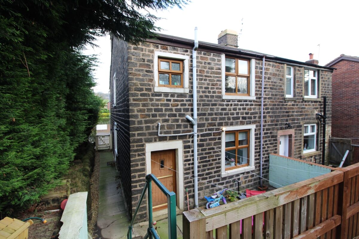 Free property report 2, Healey Cottages, Whitworth Road, Rochdale, OL12