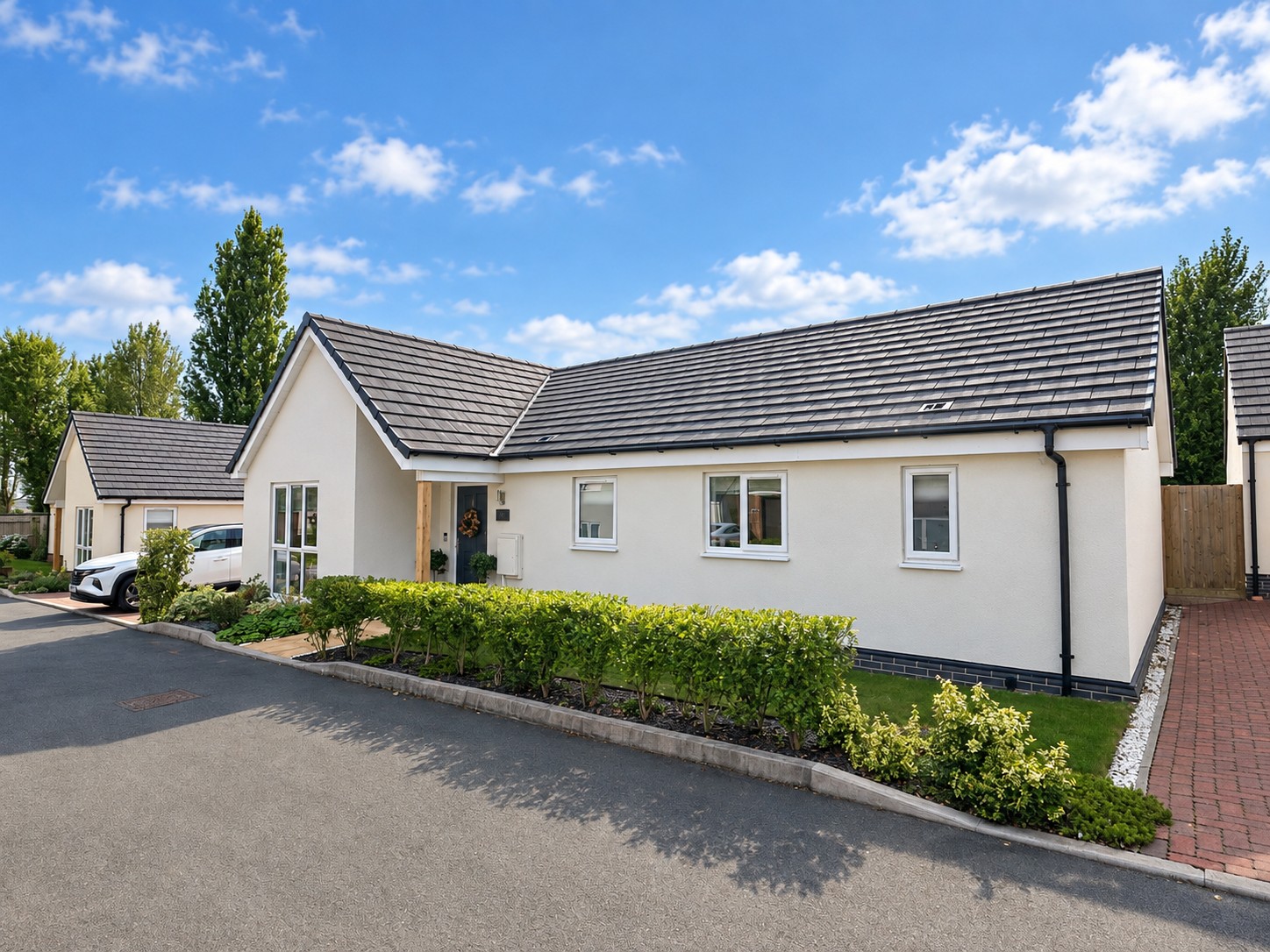 3 bed detached bungalow for sale