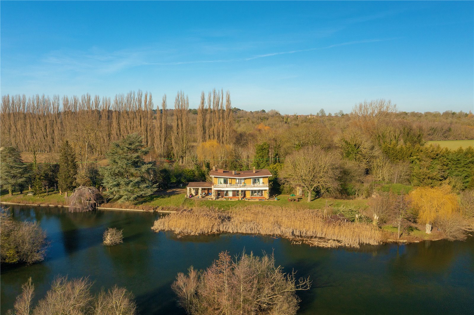 7 bedroom country house for sale in Gloucester