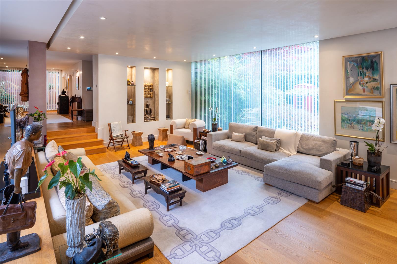 5 bedroom property for sale 0