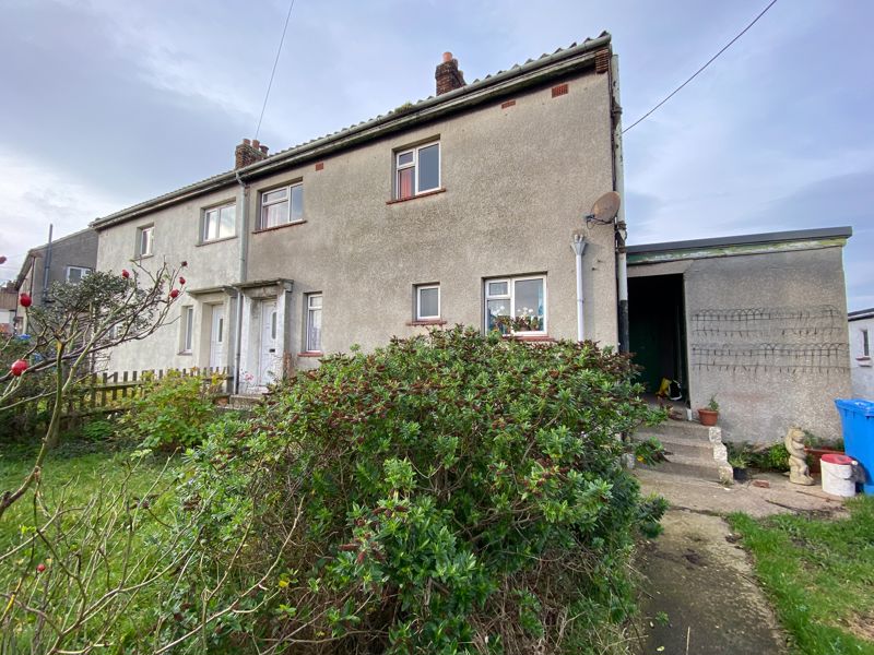 Free property report 7 Seaton Close, Staithes, TS13 5AU Chimnie